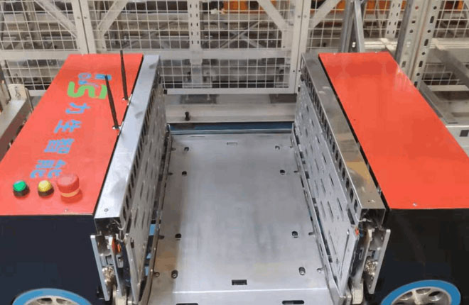 Four-way Box Shuttle