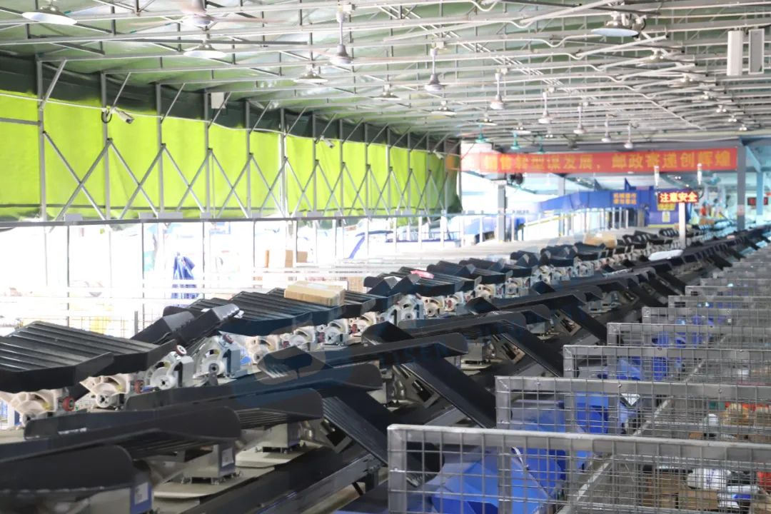 Tilt-tray Sorter, Power Express Final Sprint